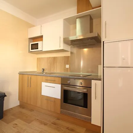 Cozy In 80 M² With View Διαμέρισμα *