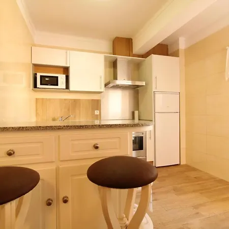 Cozy In 80 M² With View Appartement Portimão